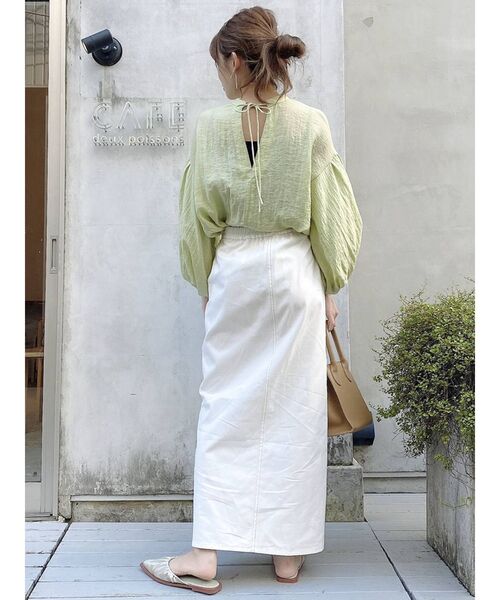 dazzlin（ダズリン）の「スリットストレートスカート（スカート・レディース・オフホワイト/ブラック/ベージュ・SMALL/MEDIUM）」の21枚目の写真