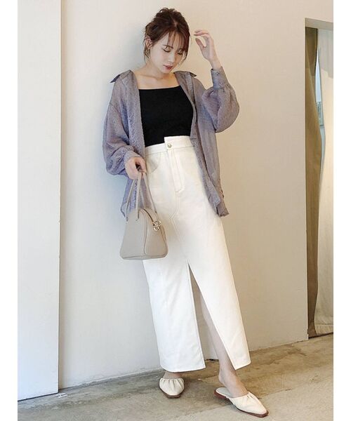 dazzlin（ダズリン）の「スリットストレートスカート（スカート・レディース・オフホワイト/ブラック/ベージュ・SMALL/MEDIUM）」の22枚目の写真