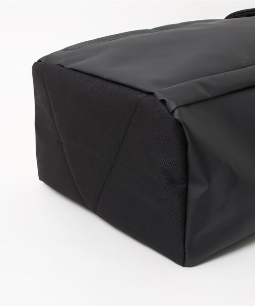 Champion（チャンピオン）の「Champion チャンピオン リュックサック デイリー No.67492 30L B4サイズ収納可 15.6inchPC収納（バックパック/リュック・メンズ・ブラック×グレー/ブラック×パープル/ブラック×ライム・FREE）」の7枚目の写真