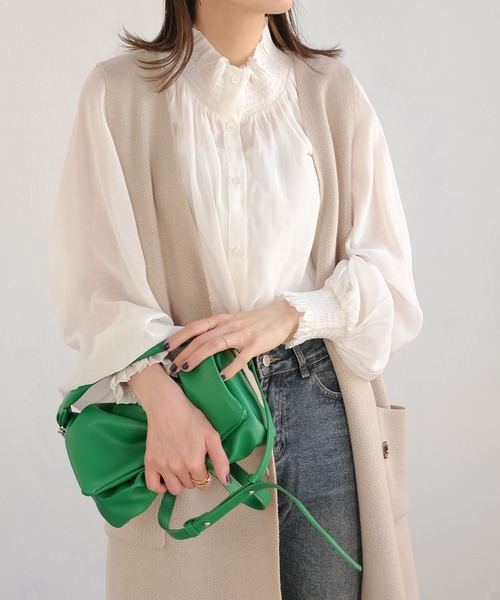 ＡＮＤＪ（アンドジェイ）の「2WAYショルダー付餃子バッグ（ショルダーバッグ・レディース・ブラック/グリーン・M）」の9枚目の写真