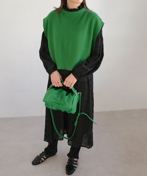 ＡＮＤＪ（アンドジェイ）の「2WAYショルダー付餃子バッグ（ショルダーバッグ・レディース・ブラック/グリーン・M）」の12枚目の写真