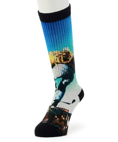 BODY WILD（ボディーワイルド）の「BODY WILD/ボディワイルド　360°プリント　デザインソックス　クルー丈（ソックス/靴下・メンズ・ダークネイビー/オリーブ/ピンク系その他/ブルー系その他/オレンジ系その他/ダークブルー/スカイブルー/ブルー系その他2/レッド系その他/ブラック/ブラックミックス・25-27CM）」の20枚目の写真