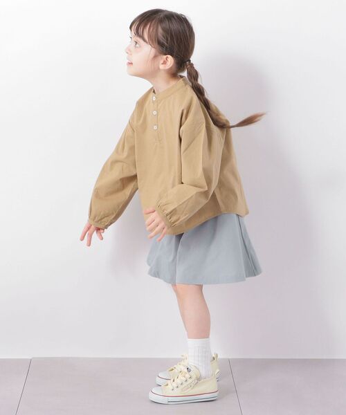 SHIPS any（シップス エニィ）の「SHIPS any: リラックス プルオーバー ブラウス<KIDS>◇（シャツ/ブラウス・キッズ・ベージュ/ライトブルー・S(110-120)/M(125-135)/L(140-150)）」の5枚目の写真