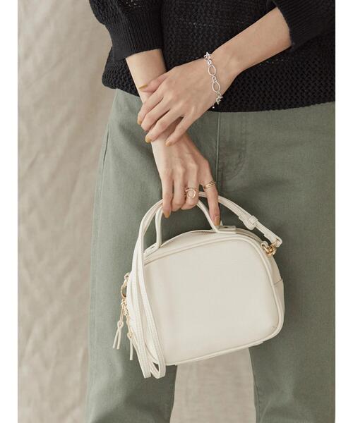 AMERICAN HOLIC（アメリカンホリック）の「ミニスクエアショルダー付ハンドルバッグ（ボストンバッグ・レディース・ブラック/グレイッシュベージュ/アイボリー・FREE）」の15枚目の写真