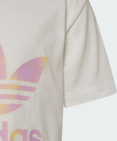 adidas(アディダス)の「グラフィックロゴ ショーツ & Tシャツセットアップ / アディダスオリジナルス(キッズ/子供用)(ジャージ・キッズ・ホワイト・100/110/120/130)」の6枚目の写真