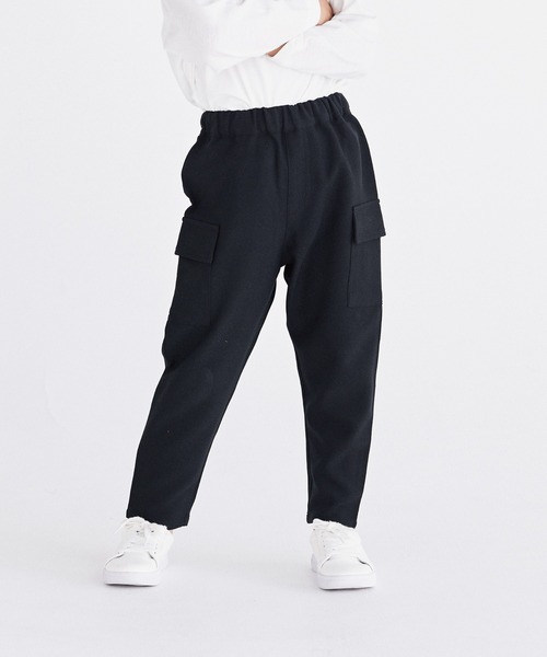COMME CA ISM(コムサイズム)の「ロングカーゴパンツ(カーゴパンツ・キッズ・ブラック/チャコール・110cm/100cm/120cm/130cm/140cm/150cm)」の1枚目の写真