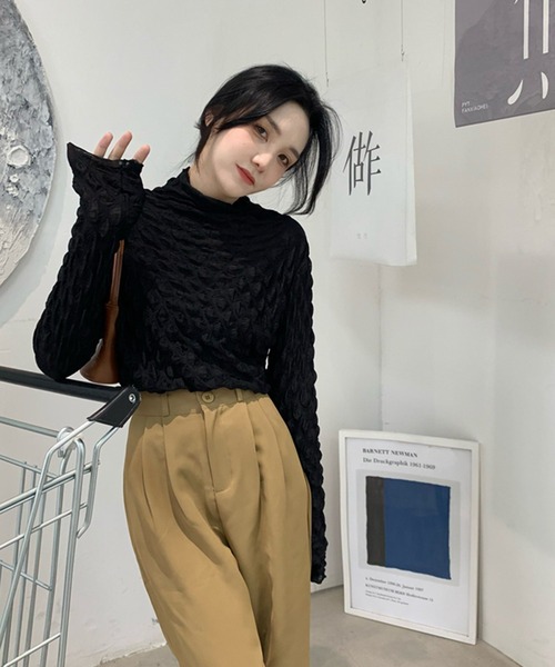 Jewelobe（ジュエローブ）の「フクレシアーハイネックトップス（Tシャツ/カットソー・レディース・ホワイト/ブラック/ベージュ/ブラウン/ブルー/グリーン・FREE）」の13枚目の写真