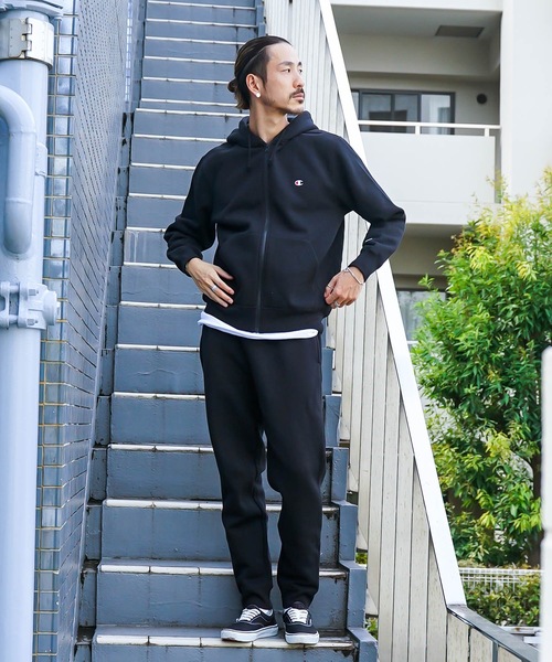 Champion ブラック フルジップパーカーとジャージパンツセット