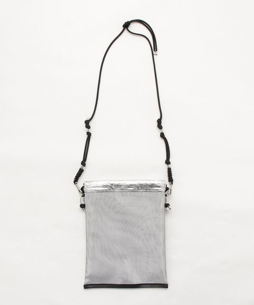 THE PURSE(ザパース )の「THE PURSE(ザパース)TULLE DRAWSTRING BAG/キンチャクバッグ(ショルダーバッグ・レディース・シルバー・F)」の4枚目の写真