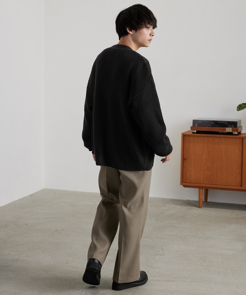 MONO-MART（モノマート）の「ボリュームワッフルミックスニットルーズカーディガン 2022WINTER（カーディガン/ボレロ・メンズ・ブラック/ベージュ/グレー/チャコール・M/L）」の15枚目の写真