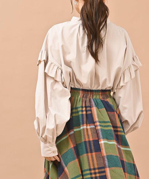 rps(アールピーエス)の「ピーチ起毛フリル袖ブラウス(シャツ/ブラウス・レディース・チャコールグレー/カーキ/アイボリー・フリー)」の11枚目の写真