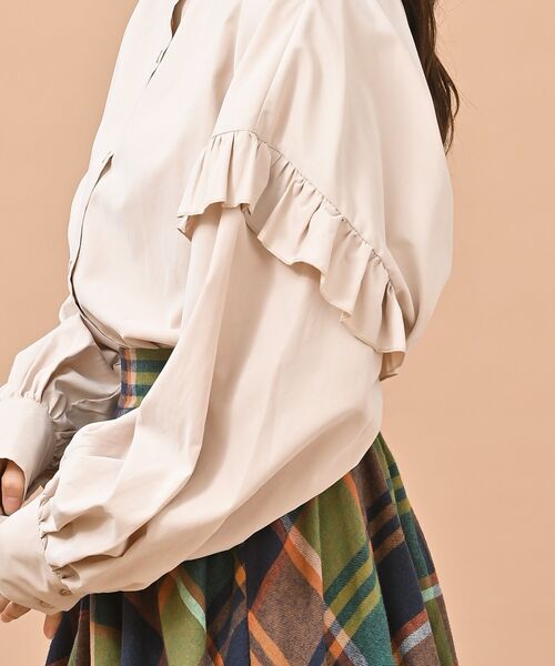 rps(アールピーエス)の「ピーチ起毛フリル袖ブラウス(シャツ/ブラウス・レディース・チャコールグレー/カーキ/アイボリー・フリー)」の20枚目の写真