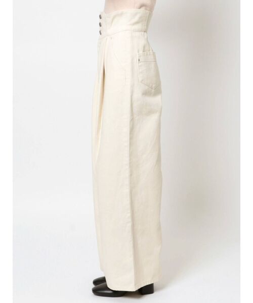 CALNAMUR(カルナムール)の「ハイウエストワイドデニム(デニムパンツ・レディース・ブラック/アイボリー・SMALL/MEDIUM)」の15枚目の写真