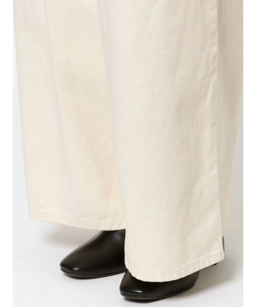 CALNAMUR(カルナムール)の「ハイウエストワイドデニム(デニムパンツ・レディース・ブラック/アイボリー・SMALL/MEDIUM)」の20枚目の写真