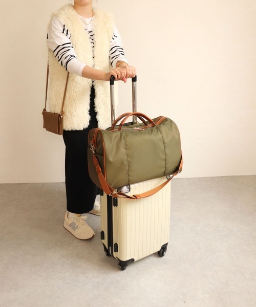 MIAN （ミアン）の「CLEMATIS / トラベルボストンバッグ（ボストン