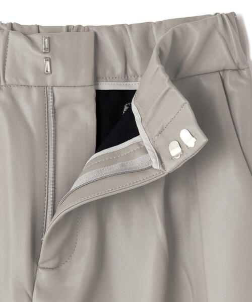 DROIT BELLO(ドロイトベロ)の「DROIT BELLO(ドロイトベロ)合皮タックパンツ(その他パンツ・レディース・グレー/ブラック・36/38)」の20枚目の写真