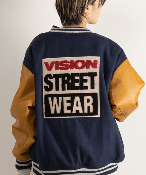 VISION STREET WEAR(ヴィジョンストリートウェア)の「【VISION STREET WEAR/ヴィジョンストリートウェア】袖配色マグロゴスタジャン/バックデザイン/リブライン/ビッグシルエット(スタジャン・レディース・ブラック/ネイビー/グリーン・M/L/XL)」の3枚目の写真