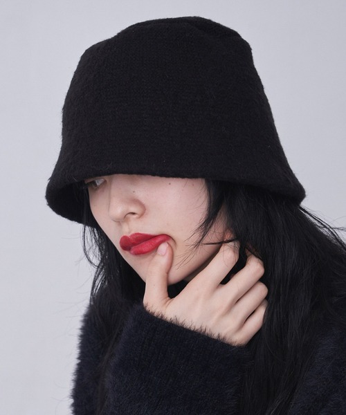 FEKETE(フェケテ)の「KNIT BUCKET HAT / ニットバケットハット(ハット・メンズ・ピンク/ブラック/チャコールグレー・FREE)」の2枚目の写真