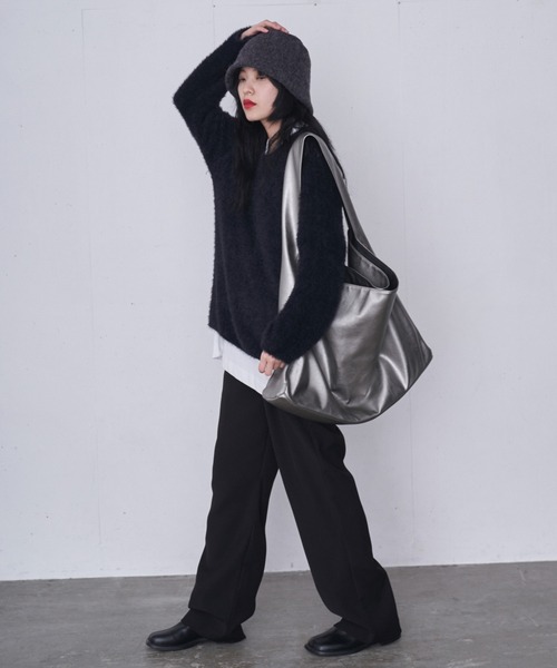 FEKETE(フェケテ)の「KNIT BUCKET HAT / ニットバケットハット(ハット・メンズ・ピンク/ブラック/チャコールグレー・FREE)」の6枚目の写真