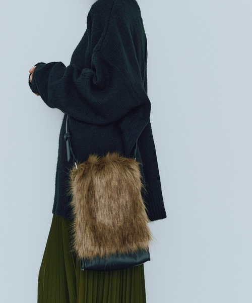 manana suerte(マニャーナスエルテ)の「ファー2wayポシェット(ショルダーバッグ・レディース・ブラウン/レオパード・FREE)」の9枚目の写真