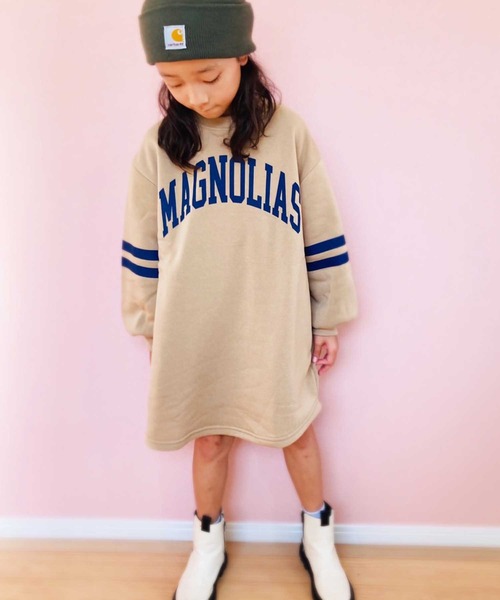 THE CASUAL（カジュアル）の「選べる18カラービッグシルエットボリューム袖ワンピース（ワンピース・キッズ・ブラック系/ベージュ系1/ベージュ/オートミール/ダークグリーン/キャメル/グレー系2/ベージュ系/ブラック/グレイッシュベージュ/ダークグリーン系/チャコール/杢グレー/ヘザーチャコール/グレー系/グレー系1/ピンク/ネイビー・150cm/110cm/130cm/120cm/160cm/140cm）」の10枚目の写真