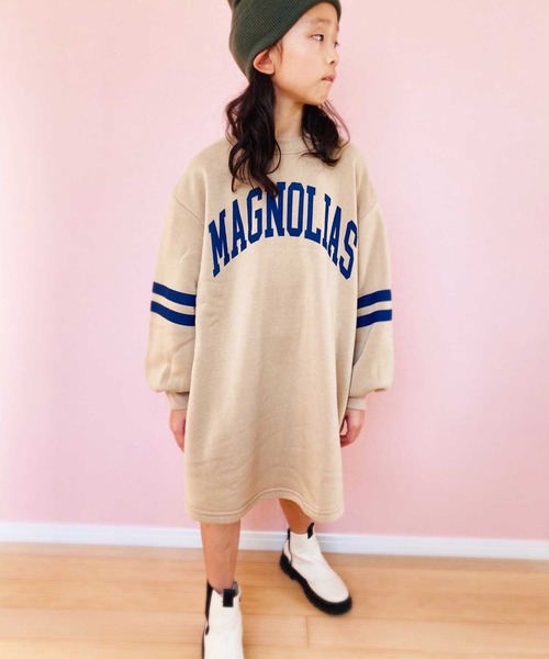 THE CASUAL（カジュアル）の「選べる18カラービッグシルエットボリューム袖ワンピース（ワンピース・キッズ・ブラック系/ベージュ系1/ベージュ/オートミール/ダークグリーン/キャメル/グレー系2/ベージュ系/ブラック/グレイッシュベージュ/ダークグリーン系/チャコール/杢グレー/ヘザーチャコール/グレー系/グレー系1/ピンク/ネイビー・150cm/110cm/130cm/120cm/160cm/140cm）」の19枚目の写真