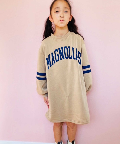 THE CASUAL（カジュアル）の「選べる18カラービッグシルエットボリューム袖ワンピース（ワンピース・キッズ・ブラック系/ベージュ系1/ベージュ/オートミール/ダークグリーン/キャメル/グレー系2/ベージュ系/ブラック/グレイッシュベージュ/ダークグリーン系/チャコール/杢グレー/ヘザーチャコール/グレー系/グレー系1/ピンク/ネイビー・150cm/110cm/130cm/120cm/160cm/140cm）」の20枚目の写真