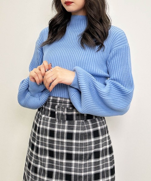 INGNI(イング)の「ボトルネックニット(ニット/セーター・レディース・モカ/ブルー/ピンク/オフホワイト/ブラック/グレー系その他/ボルドー/サックスブルー・M)」の7枚目の写真