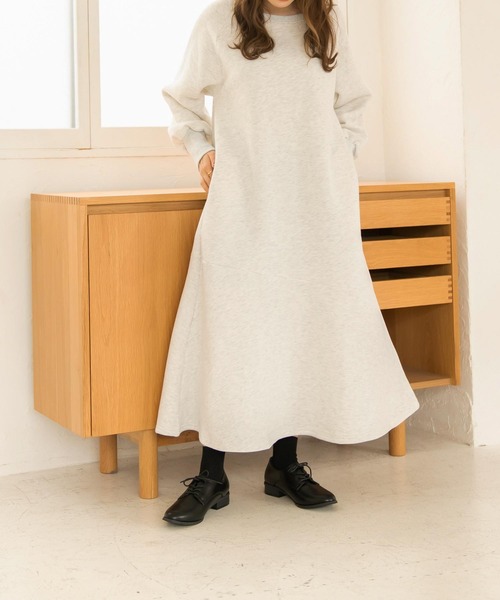 chocomee（チョコミー）の「mermaid sweat one-piece/マーメイドスウェットワンピース（ワンピース・レディース・ライトグレー/アイボリー・ONESIZE）」の8枚目の写真