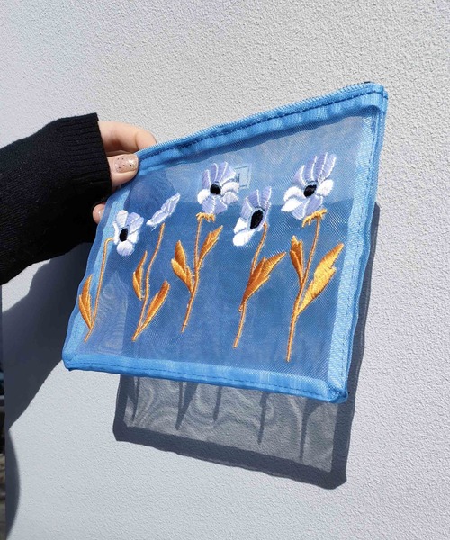 Casselini（キャセリーニ）の「Casselini(キャセリーニ)チュール刺繍ポーチ（ポーチ・レディース・ブルー/グリーン/ブラック/ピンク・FREE）」の7枚目の写真