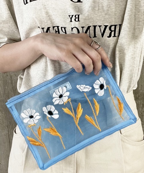 Casselini（キャセリーニ）の「Casselini(キャセリーニ)チュール刺繍ポーチ（ポーチ・レディース・ブルー/グリーン/ブラック/ピンク・FREE）」の5枚目の写真