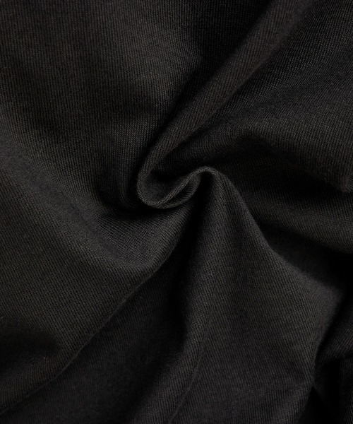 G-STAR（ジースター）の「UNISEX BOXY BASE T-SHIRT/ワンポイント/ロゴ/ユニセックス/オーバーサイズ（Tシャツ/カットソー・メンズ・ホワイト/ダークブラック・LARGE/MEDIUM/SMALL/X-LARGE/X-SMALL）」の10枚目の写真