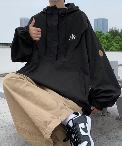 MGV(エムジーヴィー)の「ワンポイントアノラックパーカー(ナイロンジャケット・メンズ・ブラック/カーキ/レッド・X-LARGE)」の2枚目の写真