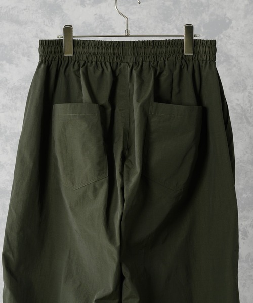 ln fortis(ロンフォルティス)の「ln fortis - 2wayシルエットナイロンパンツ(カーゴパンツ・メンズ・ブラック/カーキ・SMALL/MEDIUM)」の18枚目の写真