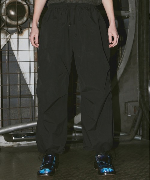 ln fortis(ロンフォルティス)の「ln fortis - 2wayシルエットナイロンパンツ(カーゴパンツ・メンズ・ブラック/カーキ・SMALL/MEDIUM)」の20枚目の写真