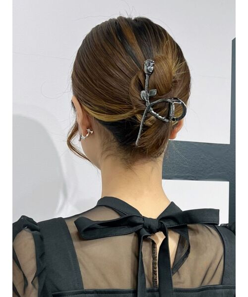 EATME(イートミー)の「ローズバンスクリップ(バレッタ/ヘアクリップ・レディース・シルバー/ブラック・FREE)」の3枚目の写真