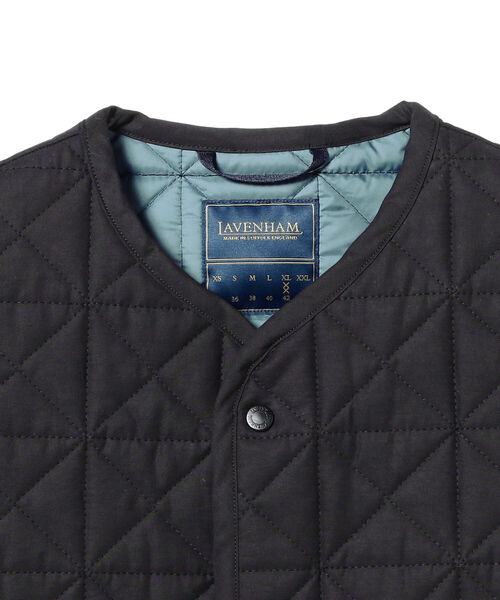 LAVENHAM(ラベンハム)の「LAVENHAM / CROSS DIAMOND THORNHAM(ベスト・メンズ・オリーブ/ブラック・XL/L)」の9枚目の写真