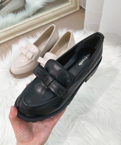 apres jour（アプレジュール）の「リボンローファー【ZOZOTOWN限定アイテム】（ローファー・レディース・ベージュ/ブラック・MEDIUM/LARGE/X-LARGE/SMALL）」の14枚目の写真