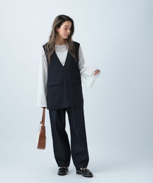 BAYFLOW（ベイフロー）の「リネンライクVネックベスト（ベスト・レディース・ネイビー/カーキ/ベージュ・FREE）」の7枚目の写真