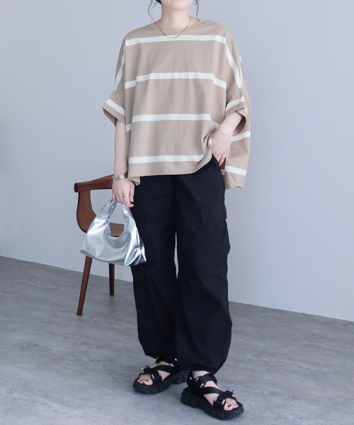 reca（レカ）の「ゆるっとラクにオシャレが決まる！ドルマンボーダーカットソー（Tシャツ/カットソー・レディース・ブラック/ラベンダー/グレイッシュベージュ/オフホワイト/グレー系その他・M）」の17枚目の写真