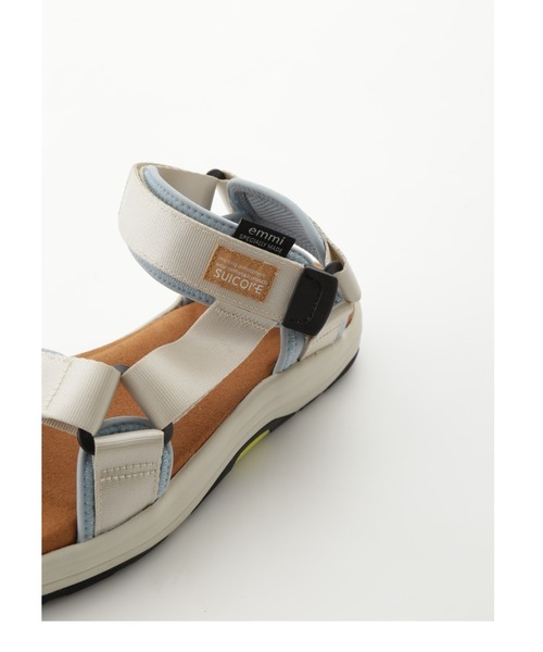 suicoke(スイコック)の「【emmi×SUICOKE】DEPA-RUN(サンダル・レディース・ライトベージュ・23cm/24cm/25cm)」の3枚目の写真