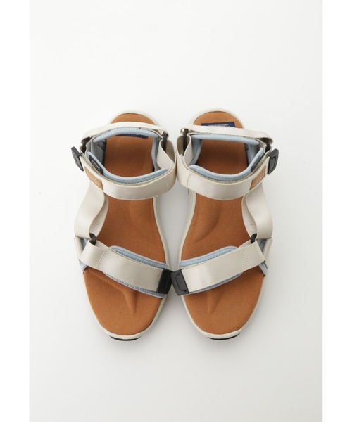 suicoke(スイコック)の「【emmi×SUICOKE】DEPA-RUN(サンダル・レディース・ライトベージュ・23cm/24cm/25cm)」の6枚目の写真