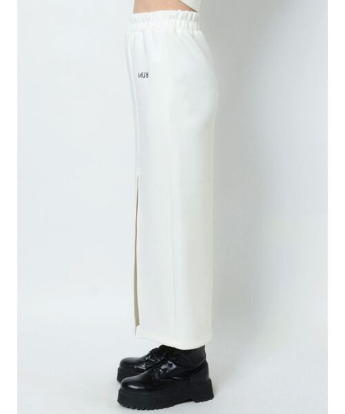 MURUA(ムルーア)の「ロゴスリットスカート(スカート・レディース・アイボリー/ブラック・FREE)」の20枚目の写真