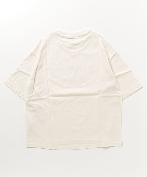 NEW BALANCE(ニューバランス)の「NB Athletics オーバーサイズショートスリーブTシャツ(Tシャツ/カットソー・レディース・ブルー系その他/ブラック/グレイッシュベージュ・SMALL/MEDIUM/X-LARGE/LARGE)」の18枚目の写真