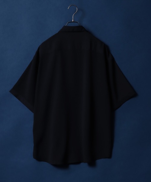 ANPAS（アンパス）の「Amunzen  Oversized Color Switching Design Shirt/梨地 オーバーサイズ バイカラー ストライプ クレリック シャツ（シャツ/ブラウス・メンズ・グレー系その他/パープル/ブラック系その他/ブラック系その他2/グリーン系その他/ライトグレー・LL/M/L）」の21枚目の写真