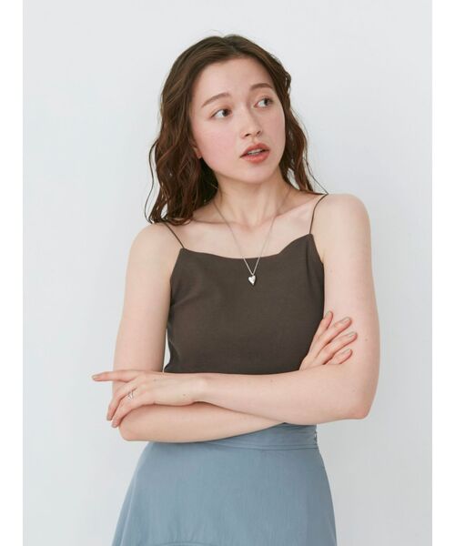Ungrid（アングリッド）の「パット付きスクエアキャミソール（キャミソール・レディース・アイボリー/ブラック/ブラウン・FREE）」の15枚目の写真
