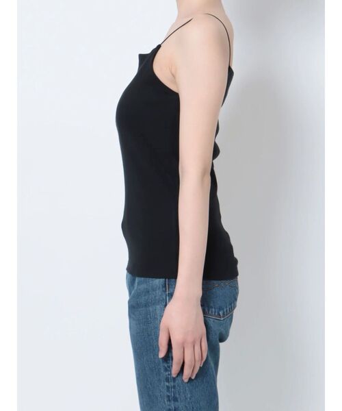 Ungrid（アングリッド）の「パット付きスクエアキャミソール（キャミソール・レディース・アイボリー/ブラック/ブラウン・FREE）」の13枚目の写真