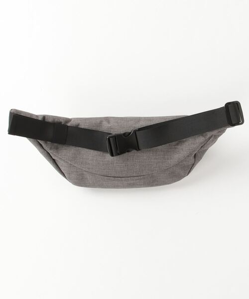 KANGOL（カンゴール）の「【KANGOL】ウエストバッグ KGSA-BG00070（ボディバッグ/ウエストポーチ・メンズ・ブラック/ブラック系その他2/グレー・FREE）」の4枚目の写真