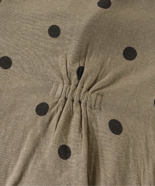 Ampersand（アンパサンド）の「【premier】ドット柄ソフト接結ロールアップリブカバーオール（ロンパース・キッズ・チャコール/ベージュ・60/70/80）」の3枚目の写真