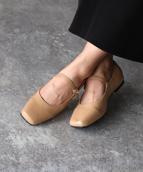 Riberry（リベリー）の「スクエアトゥメリージェーン（パンプス・レディース・ブラック/ホワイト/ベージュ/シルバー/ゴールド・MEDIUM/LARGE）」の11枚目の写真